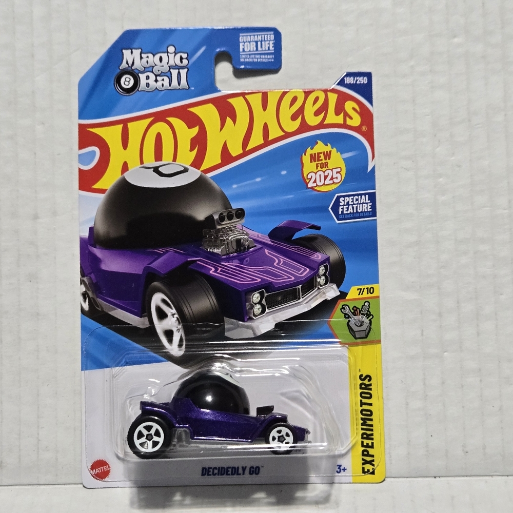 Magic 8 Ball Car - Purple